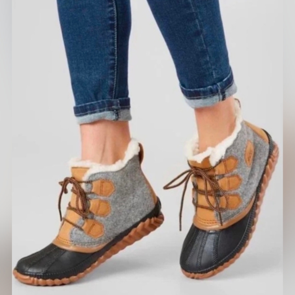 Sorel Out 'n About Plus Felt Winter Boot - Gray/Tan - Picture 2 of 11